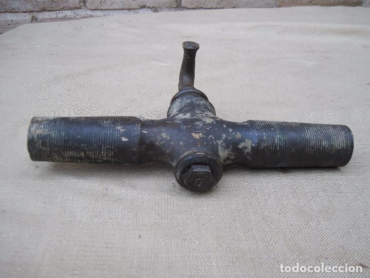 Antig&uuml;edades: GRAN GRIFO ANTIGUO EN BRONCE. FUNCIONANDO. - Foto 3