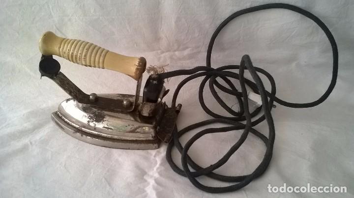 Antig&uuml;edades: PLANCHA EL&Eacute;CTRICA FUEGO - Foto 1