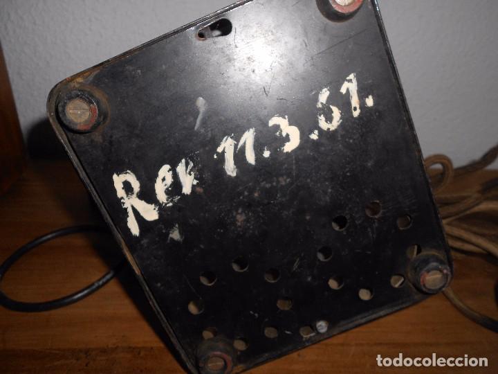 Tel&eacute;fonos: Antiguo tel&eacute;fono de sobremesa de Cuartel - Foto 3