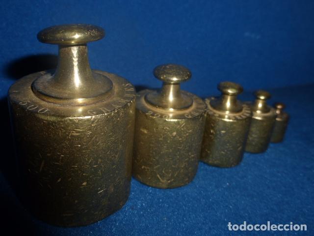 Antig&uuml;edades: ANTIGUO JUEGO DE 5 PESAS DE BRONCE - Foto 2
