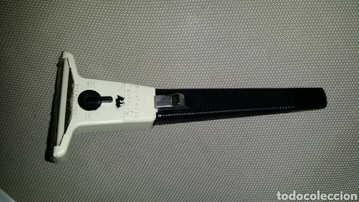 Antig&uuml;edades: Gillette Techmatic en caja, con estuche de pl&aacute;stico, en buen estado. - Foto 3