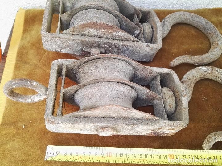 Antig&uuml;edades: 2 Poleas antiguas de hierro - Foto 3