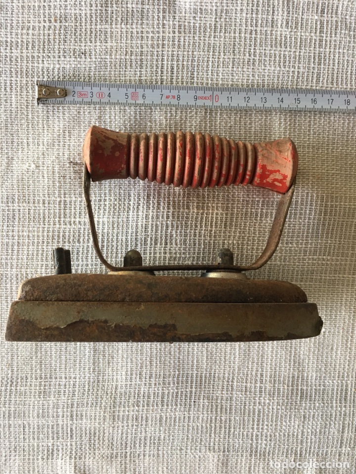 Antig&uuml;edades: Plancha el&eacute;ctrica (h.1950?) - Foto 2