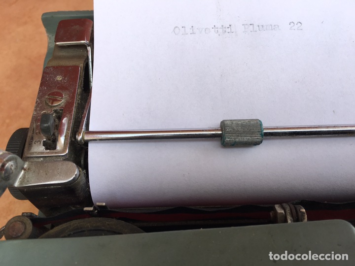 Antig&uuml;edades: M&aacute;quina de escribir Olivetti Pluma 22 - Foto 2
