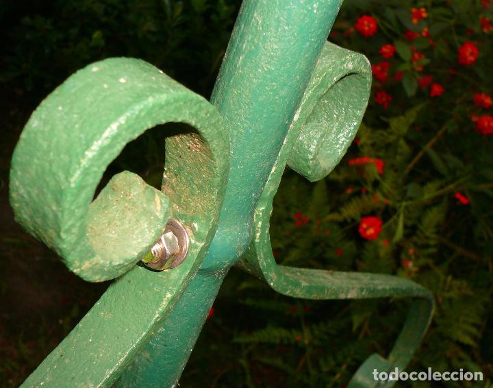 Antig&uuml;edades: ANTIGUO ARCO DE POZO DE FORJA CON CABRESTANTE - Foto 13