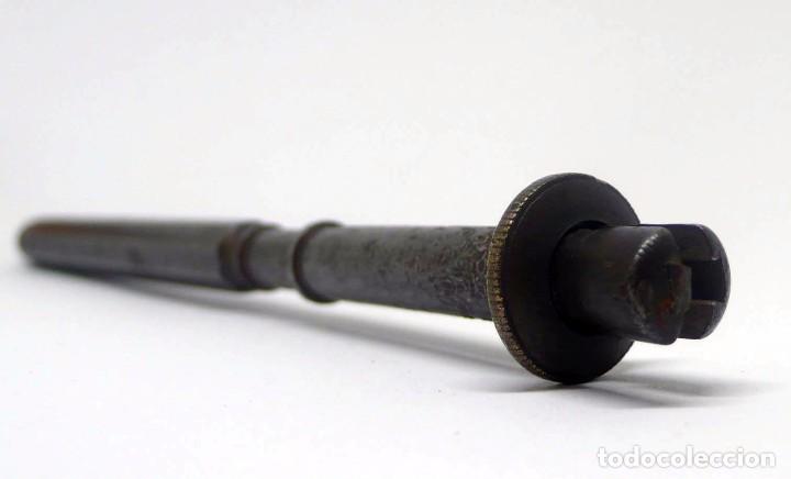 Antigüedades: Antiguo útil mango en hierro forjado para herramienta de orfebre - Siglo XIX - Foto 2 - 94080490