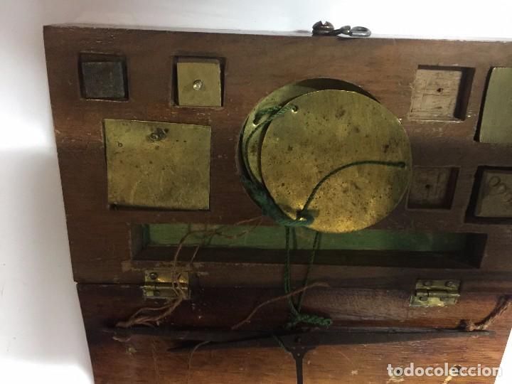 Antig&uuml;edades: BASCULA O ROMANA MUY ANTIGUA - Foto 2