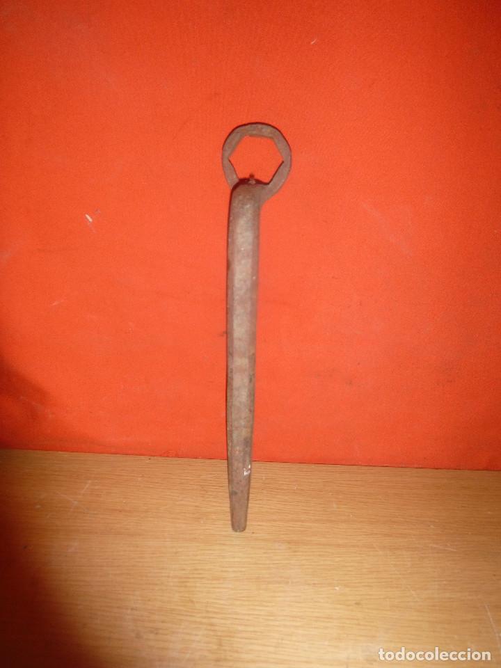 Antig&uuml;edades: ANTIGUA LLAVE DE CODILLO EXAGONAL - Foto 3