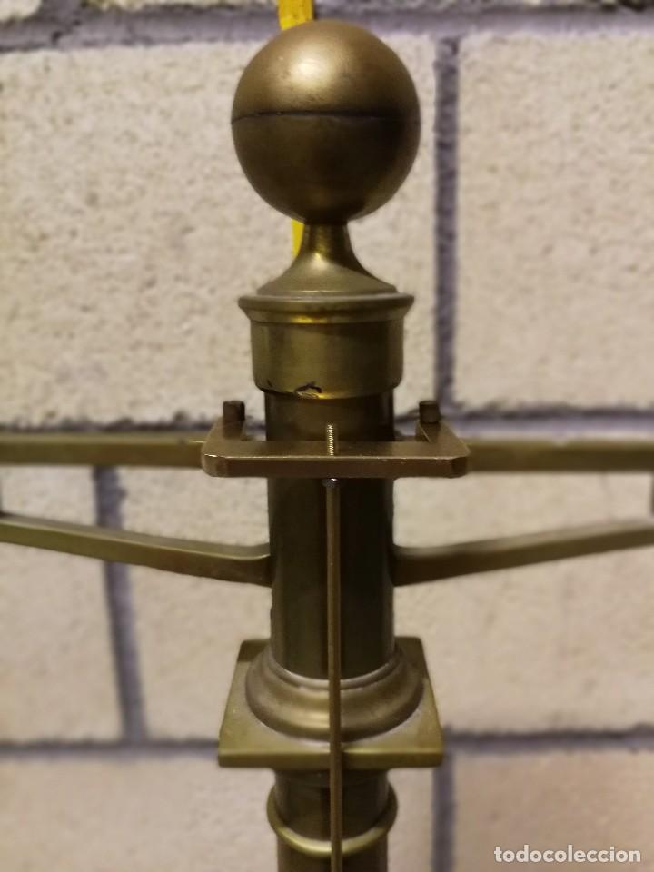 Antig&uuml;edades: Balanza de columna - Foto 11
