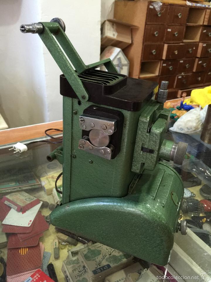 Antig&uuml;edades: PROYECTOR DE CINE KAVEX MODELO PG-8 - Foto 3
