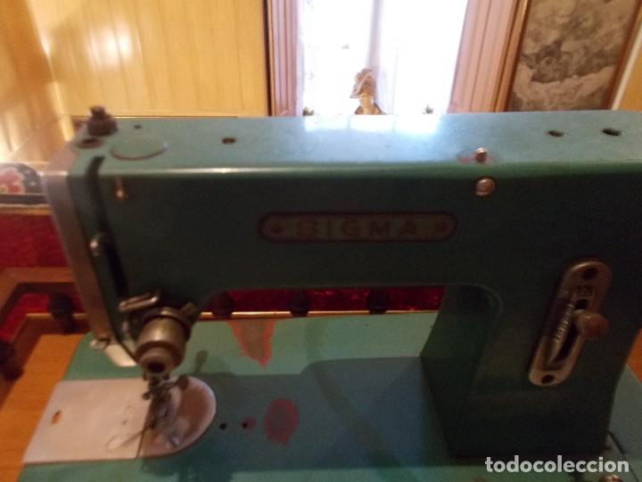 Antig&uuml;edades: Maquina de coser marca Sigma a&ntilde;os50 - Foto 3