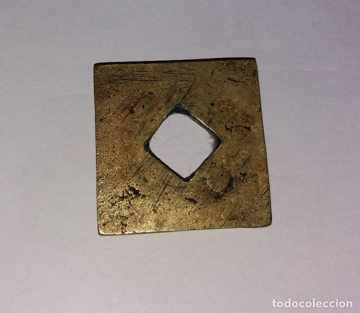 Antig&uuml;edades: PONDERAL CUADRADO DE BRONCE - Foto 2