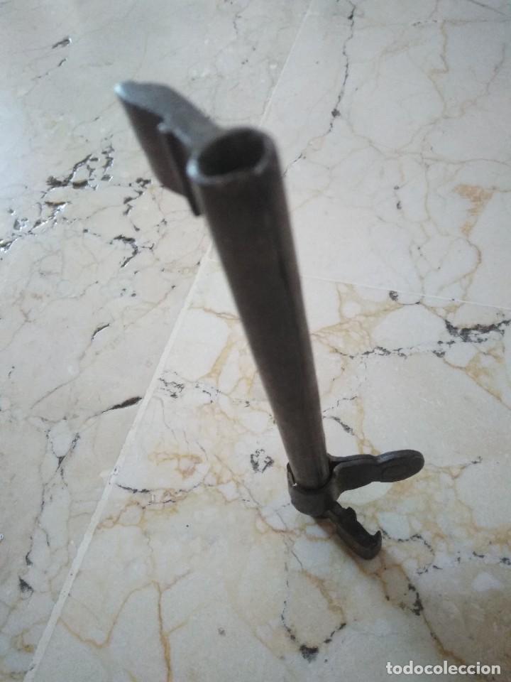 Antig&uuml;edades: ANTIGUA LLAVE DOBLE CON TOPE.  14 CM DE LARGO - Foto 4
