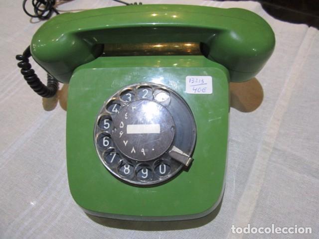 Tel&eacute;fonos: Tel&eacute;fono de sobremesa liban&eacute;s, en color verde. - Foto 1