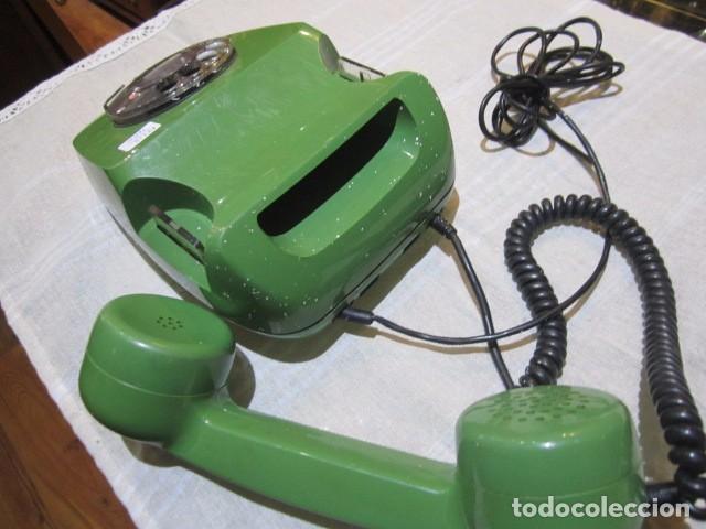 Tel&eacute;fonos: Tel&eacute;fono de sobremesa liban&eacute;s, en color verde. - Foto 3