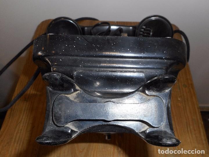 Tel&eacute;fonos: Antiguo tel&eacute;fono de pared de baquelita - Foto 3