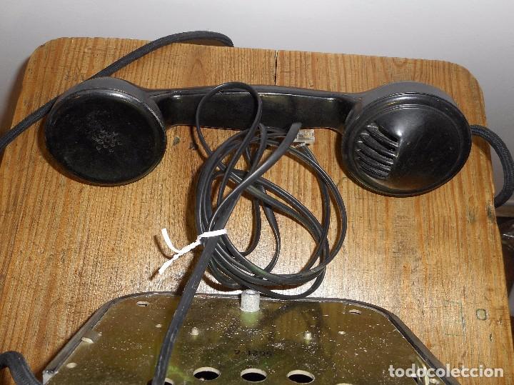 Tel&eacute;fonos: Antiguo tel&eacute;fono de pared de baquelita - Foto 4
