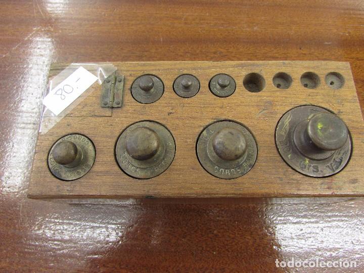Antig&uuml;edades: Juego de pesas en bronce con caja # - Foto 2