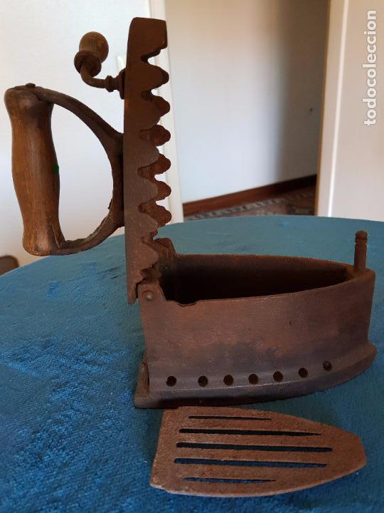 Antig&uuml;edades: Plancha de hierro siglo XIX - Foto 4