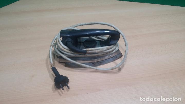 Antig&uuml;edades: Antigua plancha Solac el&eacute;ctrica de 125v - Foto 12