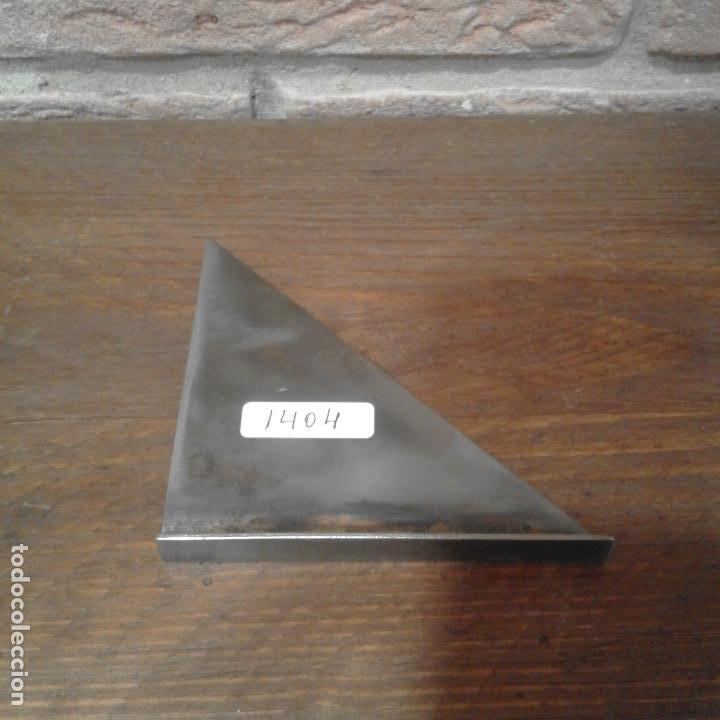 Antig&uuml;edades: ESCUADRA DE METALISTA - Foto 1