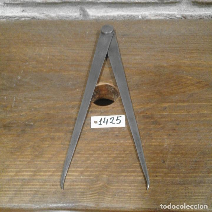Antig&uuml;edades: ANTIGUO COMPAS DE METALISTA - Foto 1