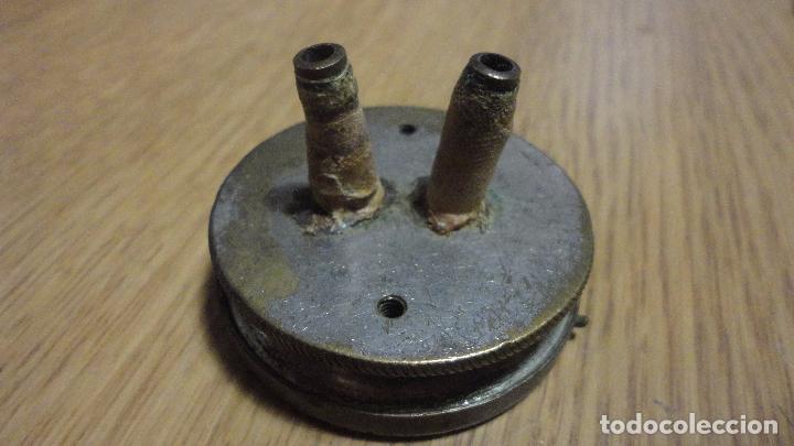 Tel&eacute;fonos: ANTIGUA PIEZA DE TELEFONO? - Foto 2
