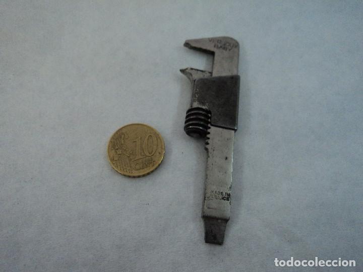 Antigüedades: Pequeña múltiple llave destornillador marca Verjoux. Made in France 70 m/ m de largo perfecto estado - Foto 2 - 102320435