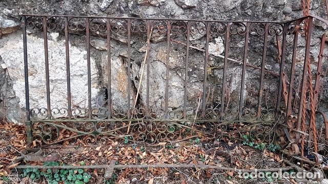 Antig&uuml;edades: Balc&oacute;n en hierro macizo de principios del s. XX. - Foto 1