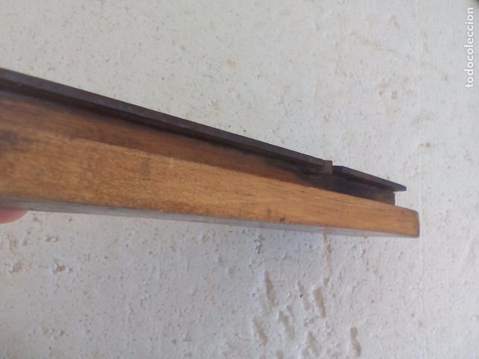 Antig&uuml;edades: Cepillo de carpintero carpinteria, garlopa plane. Marcado 7/8 - Foto 2