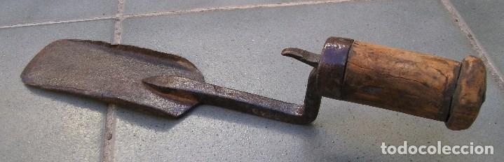 Antig&uuml;edades: herramienta de herrador de caballerias, 34cm aprox - Foto 1