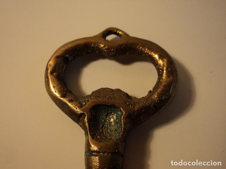 Antig&uuml;edades: ANTIGUA LLAVE HECHA A MANO 12 CM NO IMANTA - Foto 3