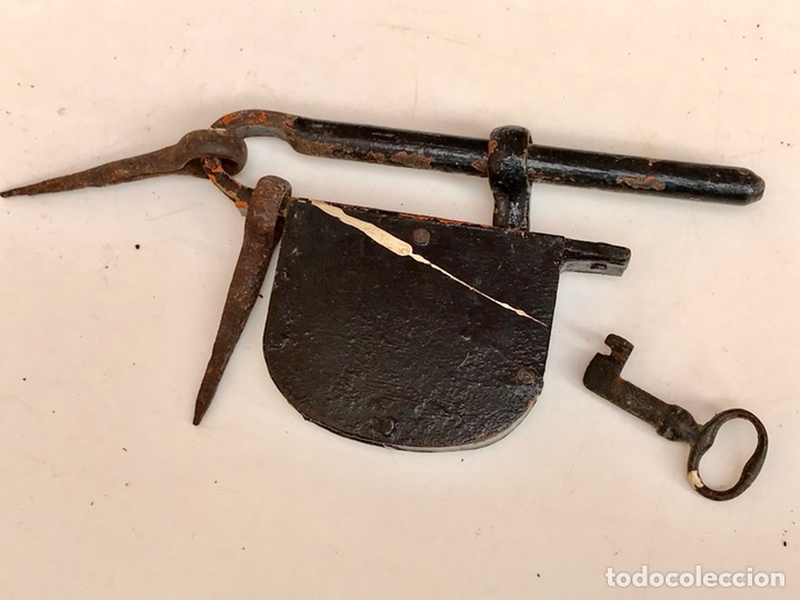 Antig&uuml;edades: ANTIGUO CANDADO DE FORJA, COMPLETO Y FUNCIONANDO PERFECTAMENTE - Foto 7
