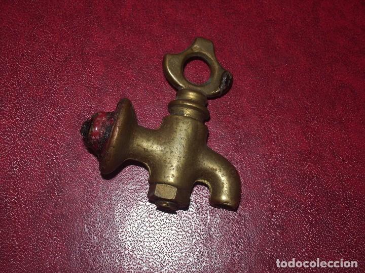 Antig&uuml;edades: Peque&ntilde;o GRIFO. - Foto 3