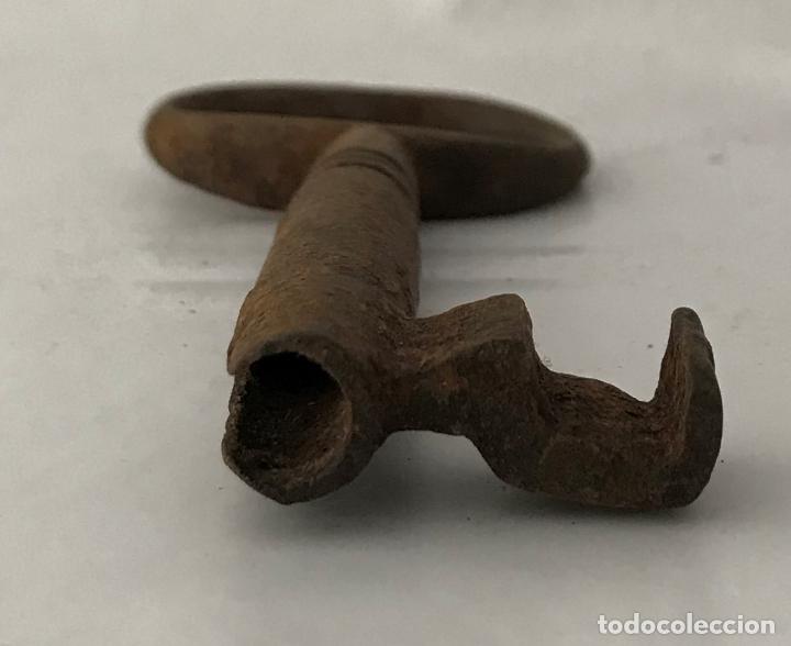 Antig&uuml;edades: Llave antigua de forja del SXIX - Foto 4