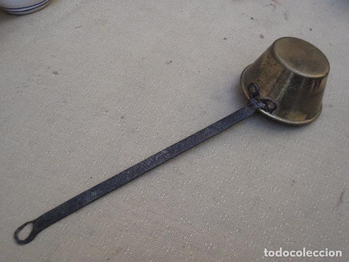 Antig&uuml;edades: CAZO ANTIGUO EN HIERRO FORJADO Y LATON. - Foto 4