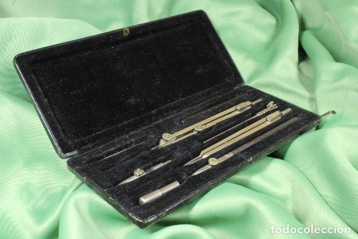 Antig&uuml;edades: Caja de compases. Completa. Segunda Mitad S.XX - Foto 1