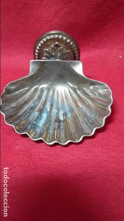 Antig&uuml;edades: Jabonera forma de concha en bronce 1950 - Foto 1