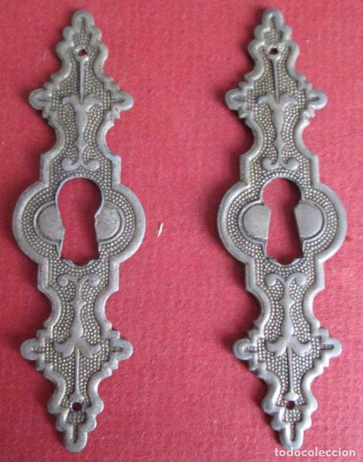 Antig&uuml;edades: 2 Boca llave metal  - no coge im&aacute;n - Foto 1