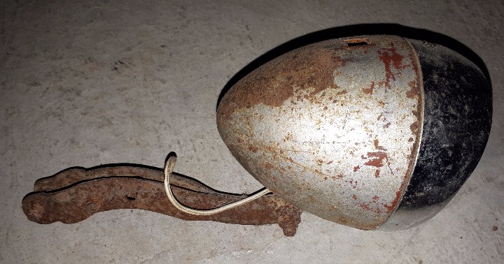 Antig&uuml;edades: Faro de bicicleta, a restaurar - Foto 3