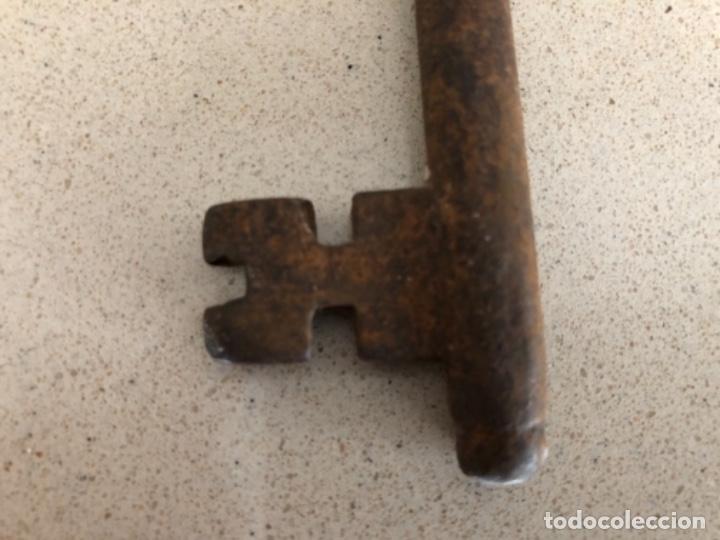Antig&uuml;edades: LLAVE ANTIGUA DE FORJA - Foto 3