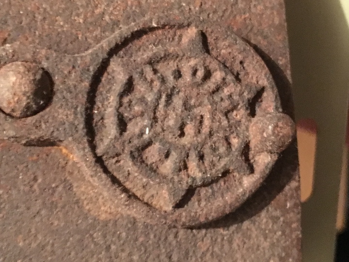 Antig&uuml;edades: PLANCHA DE CHIMENEA - ESCUDO ESVASTICA - Foto 5