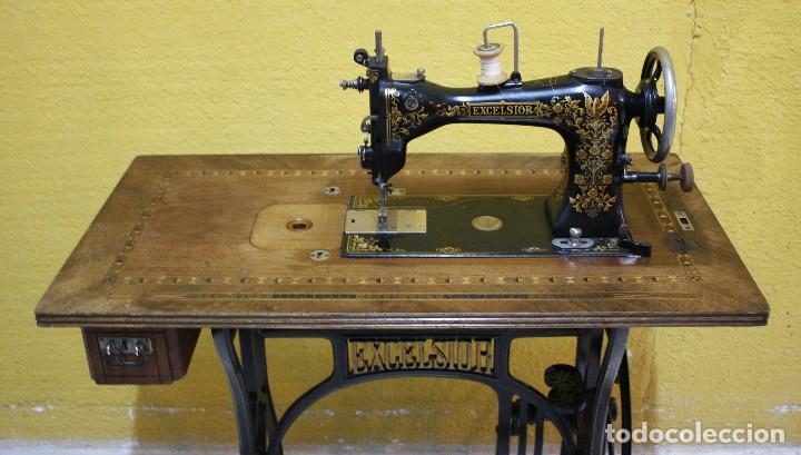 Antig&uuml;edades: MAQUINA DE COSER EXCELSIOR.REF:6169 - Foto 1