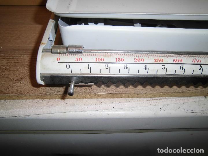 Antig&uuml;edades: bascula peque&ntilde;a EKS 12 kg. - Foto 3