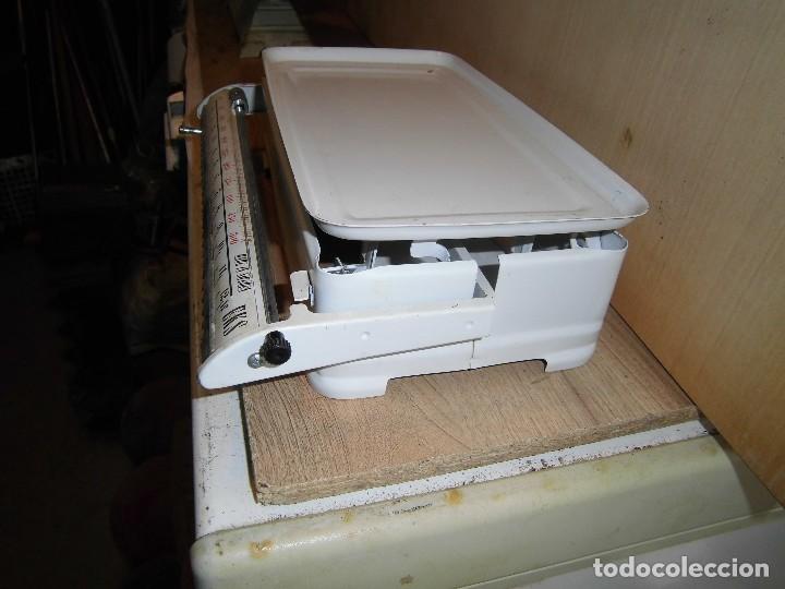 Antig&uuml;edades: bascula peque&ntilde;a EKS 12 kg. - Foto 4