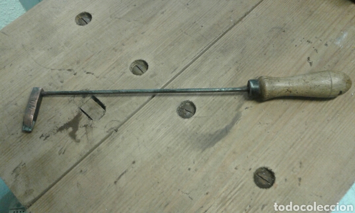 Antig&uuml;edades: antiguo martillo para esta&ntilde;ar o soldar - Foto 1