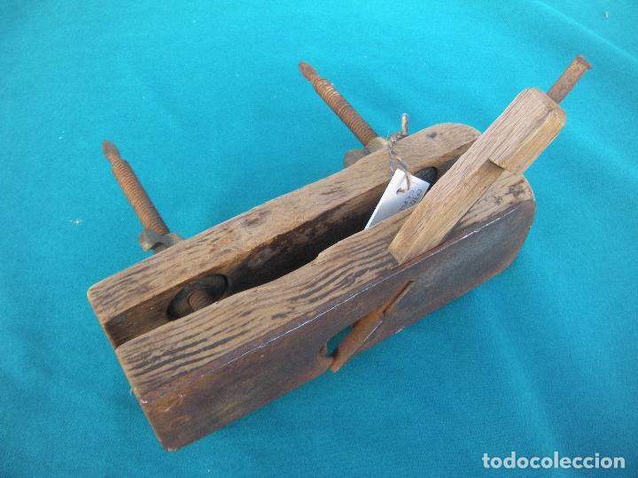 Antig&uuml;edades: RARO CEPILLO DE CARPINTERO EXTENSIBLE - Foto 1