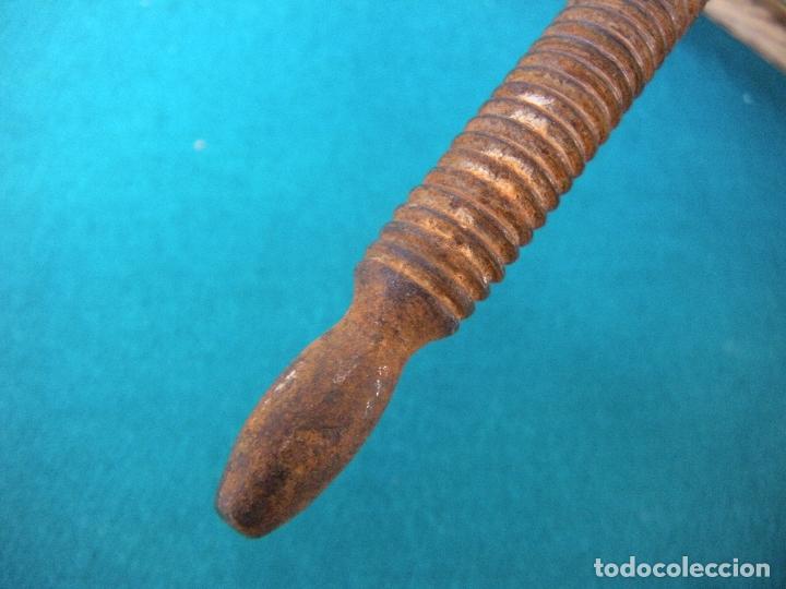 Antig&uuml;edades: RARO CEPILLO DE CARPINTERO EXTENSIBLE - Foto 3