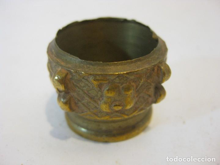 Antig&uuml;edades: PEQUE&Ntilde;O MORTERO DE BRONCE - Foto 1