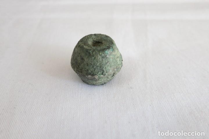 Antig&uuml;edades: ponderal de bronce patron de 30,34 - Foto 1